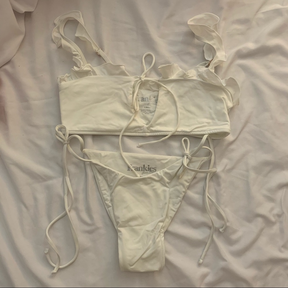 WHITE FRANKIES BIKINIS MACKENZIE TOP & BOTTOM SET